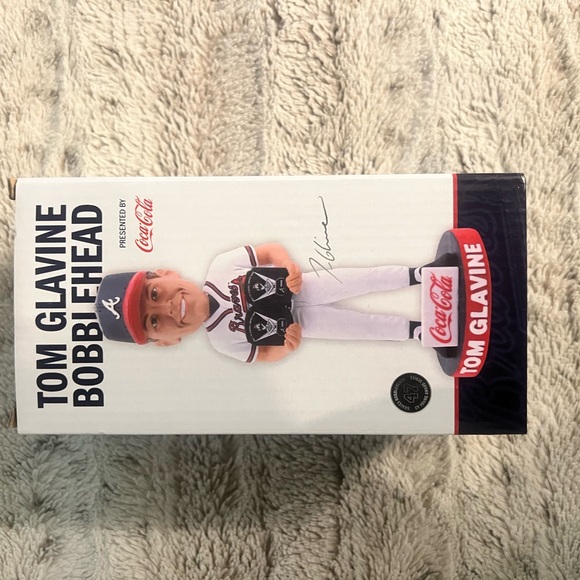 Tom Glavine Bobblehead - Picture 2 of 3